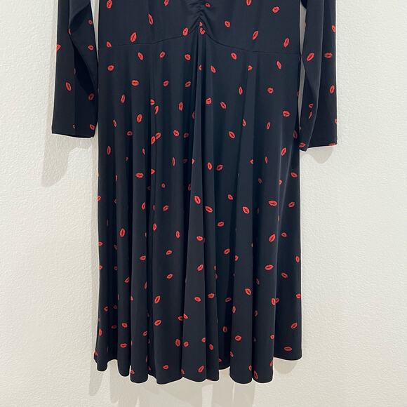 Torrid Studio Knit Skater Mini Dress Cinch Front Black Red Lips Kiss Size Large - Picture 6 of 15